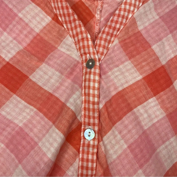 SUZANNA BETRO Weekend Gingham Cotton Gauzy Oversized Buttondown Short Sleeve Top - Picture 4 of 8